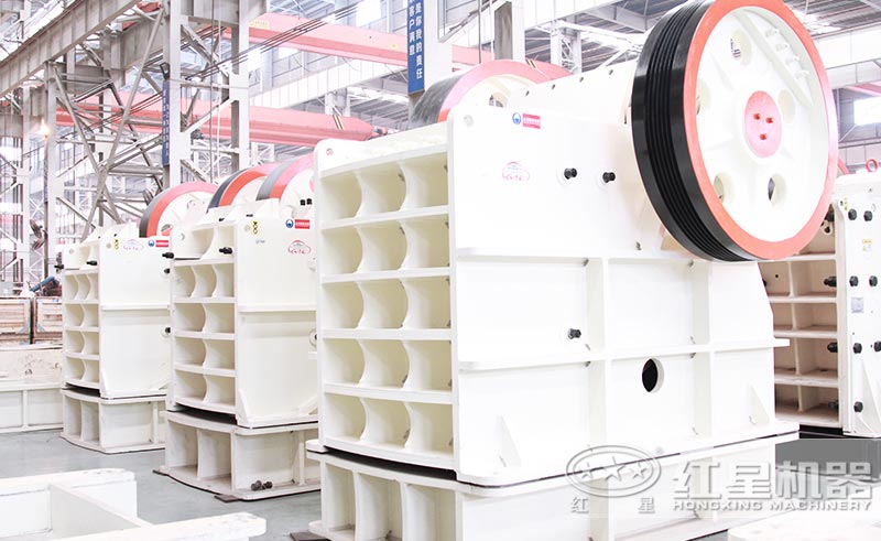 顎式破碎機(jī)外形簡單，效果卻受到一致好評