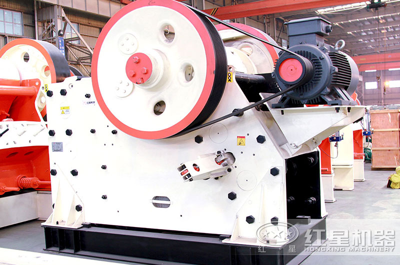 顎式破碎機細節(jié)展示