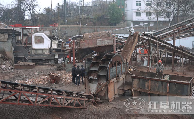 建筑垃圾處理設(shè)備加上洗砂機(jī)，效果更好