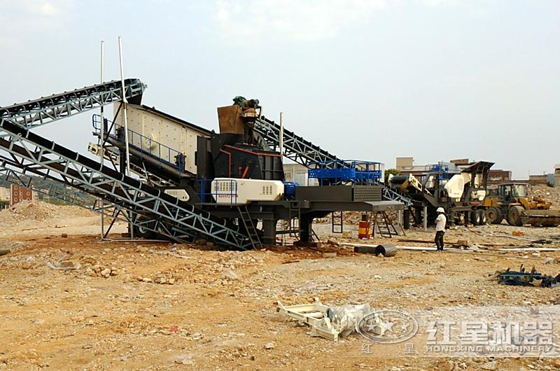 移動顎式破碎機搭載反擊式破碎機