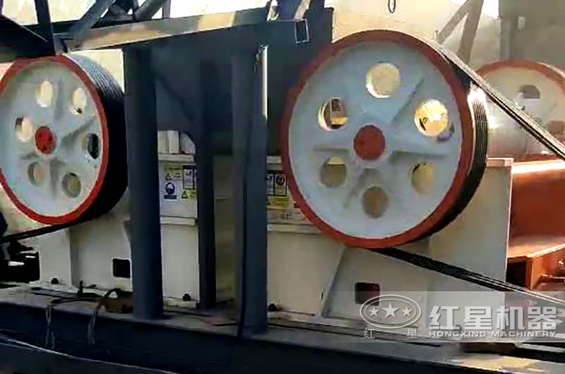 PE-150×250顎破機(jī)