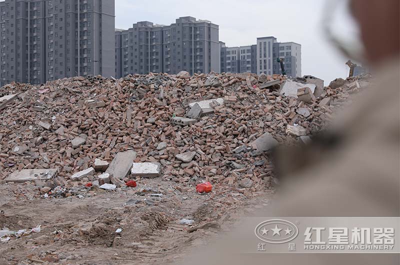 建筑垃圾拆遷現(xiàn)場