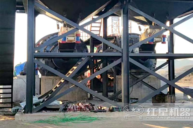 球磨機現(xiàn)場實拍