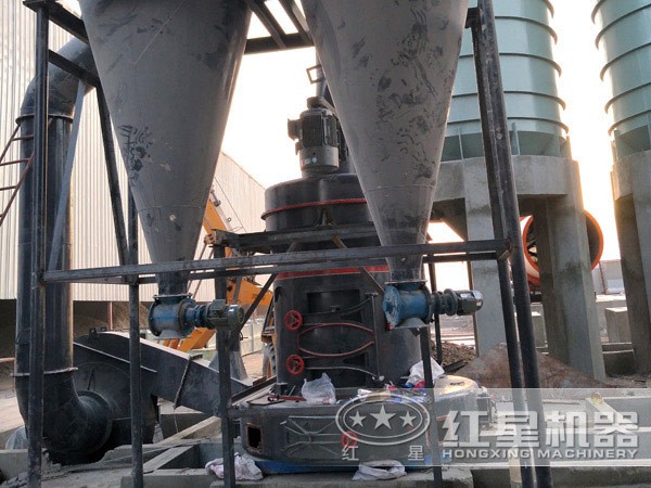 紅星4525、4119磨粉機(jī)現(xiàn)場圖