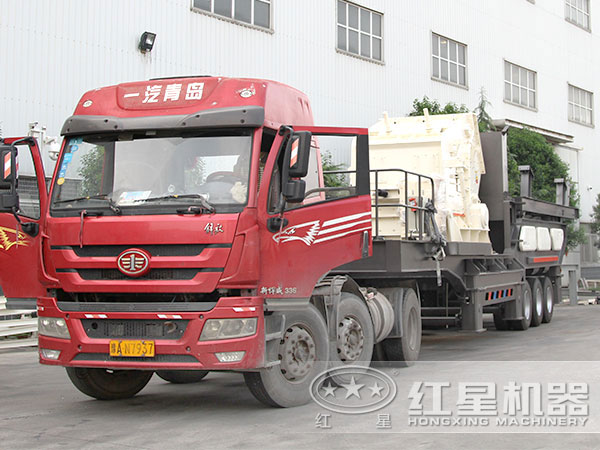 打石子的機器設(shè)備發(fā)貨現(xiàn)場