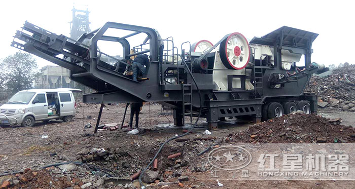 輪胎移動建筑垃圾破碎機(jī)