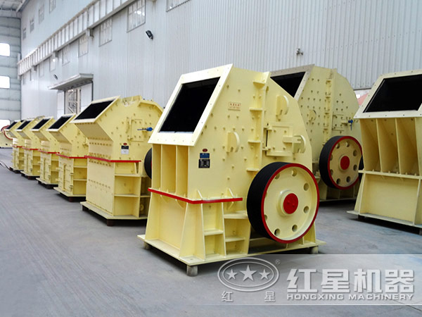 新型錘破機(jī)生產(chǎn)車(chē)間