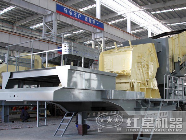 車載移動(dòng)破碎機(jī)